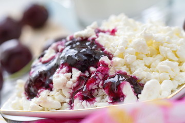Cottage cheese with cherry jam