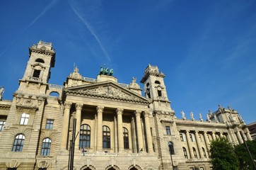 Façade de Style néo-Renaissance, musée ethnographique de Budapest
