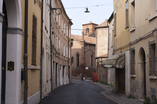 Ferrara, città medievale - Emilia Romagna