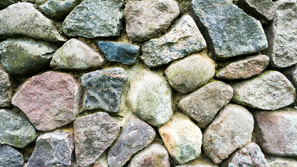 Wand aus Natursteinen