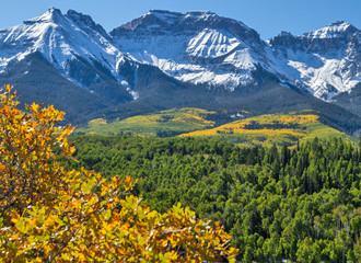 Fototapeta na wymiar Snow capped mountains in Colorado