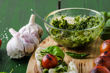Grilled toasts with pesto