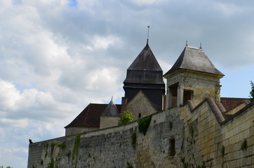 coucy le ch&acirc;teaux