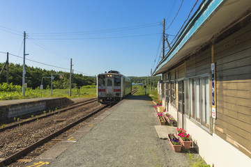 ローカル線の古い駅舎