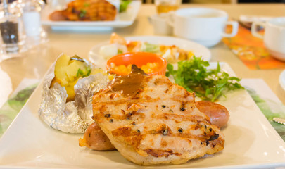 juicy american food