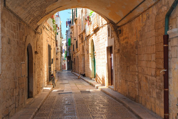 Obraz premium Przejście. Giovinazzo. Apulia. Włochy.