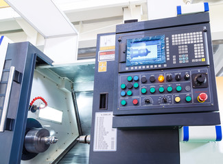 machine control panel CNC with the image of the details on the screen