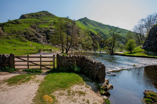 england derbyshire peak district national park valley of the river dove dovedale