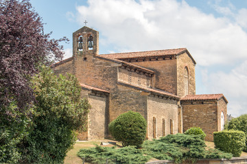Fototapeta na wymiar San Julián de los Prados Kirche Spanien Nordspanien Asturien (Asturias)