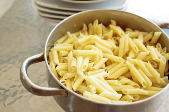 cooked in a pot macaroni