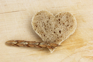 Brot Herz Getreide