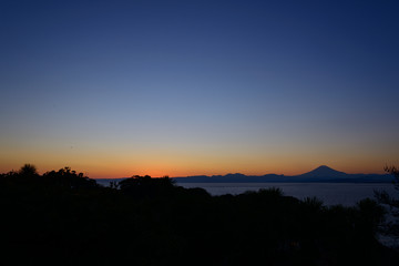夕焼けと富士山