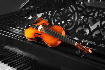 Violin on piano