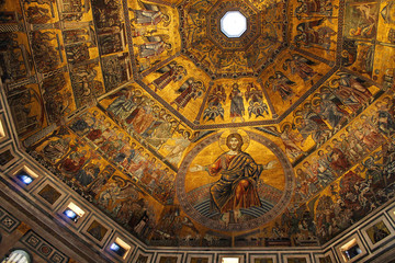 Fototapeta na wymiar Interior view of the Baptistery of Saint John in Florence, Ital