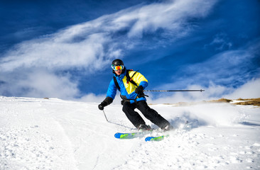 Fototapeta na wymiar Skifahrer/Teenager