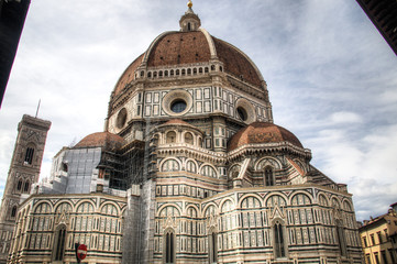 Fototapeta premium The world famous cathedral and Duomo (dome) of Florence in Italy 