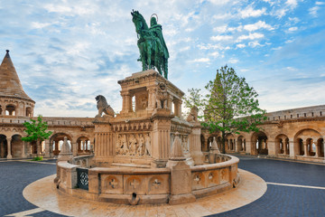 Fototapeta premium View on the Old Fisherman Bastion in Budapest. Statue Saint Istv