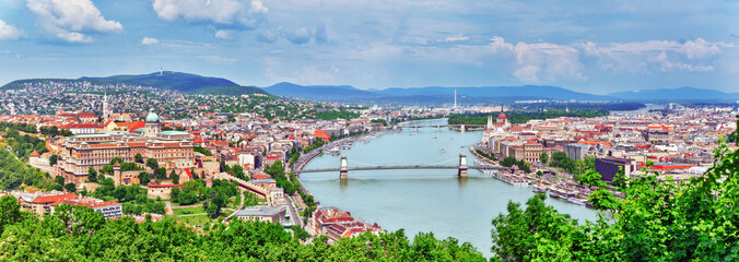 Panorama View on Elisabeth Bridge and Budapest,bridge connecting - obrazy, fototapety, plakaty