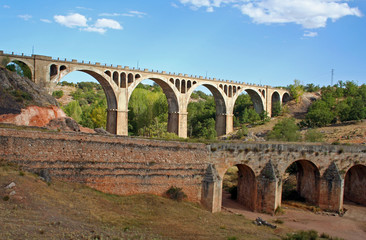 Fototapeta na wymiar Puente de Carlos IV, Soria (España)