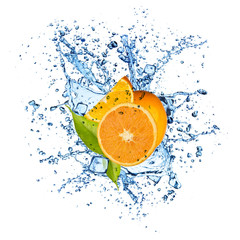 Fototapeta na wymiar Oranges in water splash on white background