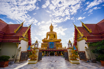 Fototapeta na wymiar Wat Pikul Thong at Sing Buri Thailand.
