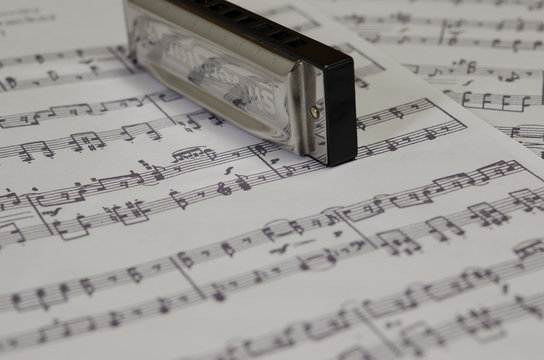 Harmonica and notes