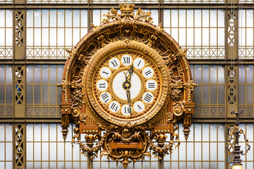 Golden clock of the museum D'Orsay - obrazy, fototapety, plakaty