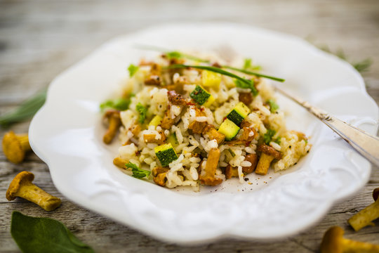 Risotto with chanterelle mushrooms