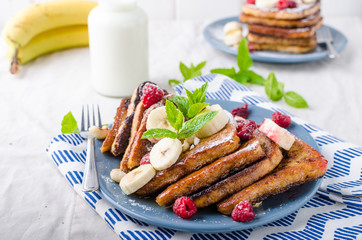 French toast with banana