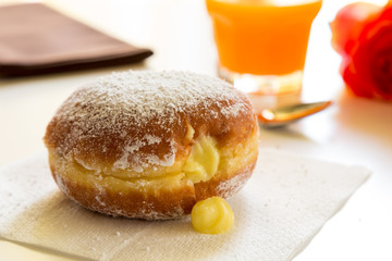 Kraphen alla crema con succo di frutta