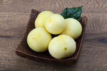 Nectarines in the bowl