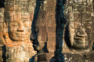 Fototapeta premium Bayon temple in angkor thom