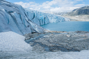 Fototapeta na wymiar Scenic view of Jostedalsbreen glacier.