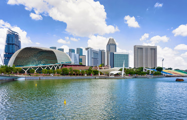Esplanade Theaters on the Bay in the center of Singapore - obrazy, fototapety, plakaty