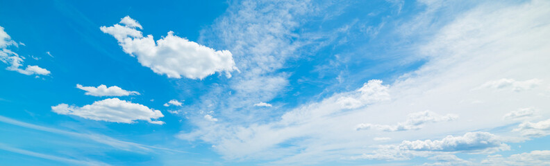 Obraz na płótnie Canvas clouds and blue sky