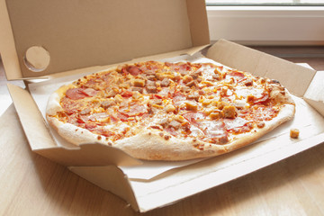 Italian Delicious Hot Pizza. In the Box