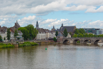 Fototapeta na wymiar Panorama Maastricht Niederlande