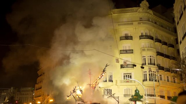 las fallas valencia where statues are burned