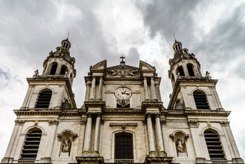 Fototapeta na wymiar Beautiful cathedral church in Nancy, France