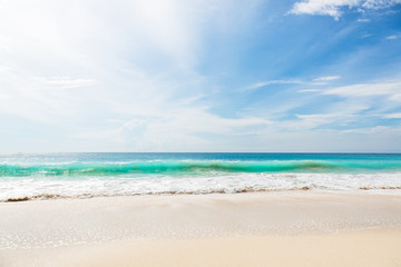 Fototapeta na wymiar Tropical beach and blue ocean in Bali