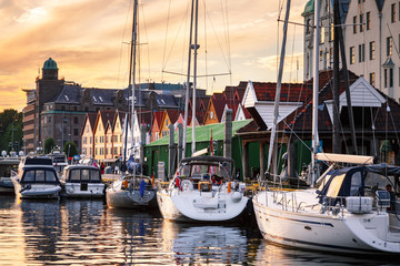 Vessels in harbor. Bergen, Norway. - obrazy, fototapety, plakaty