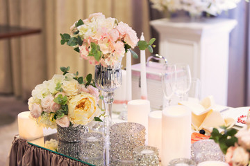 wedding decor with flowers on a banquet