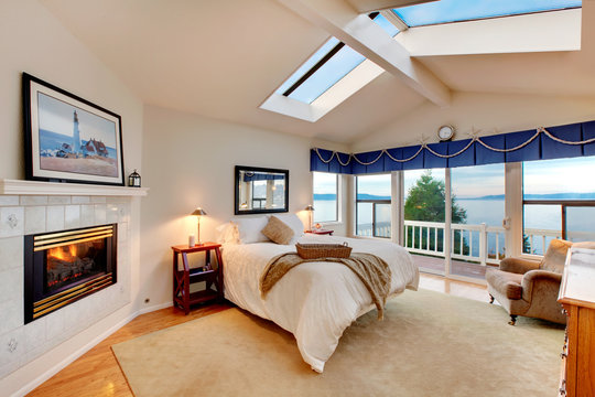 Vaulted ceiling bedroom with marine concept in Redondo Washington
