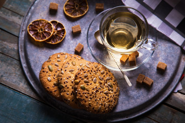 tea with cookie