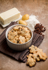 cookie with dried grape