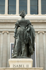 Fototapeta na wymiar Isabel II Statue - Madrid - Spain