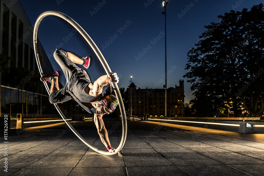 Wall mural cyr wheel performance session