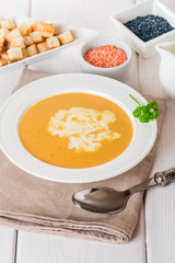 Vegetarian lentil cream soup