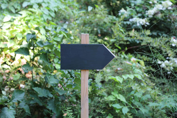 Direction pointer without words