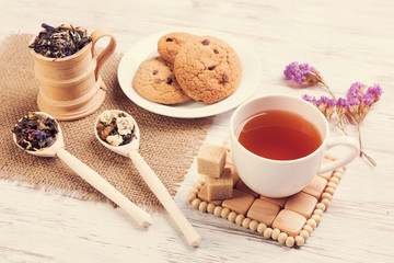 Herbal tea and cookies